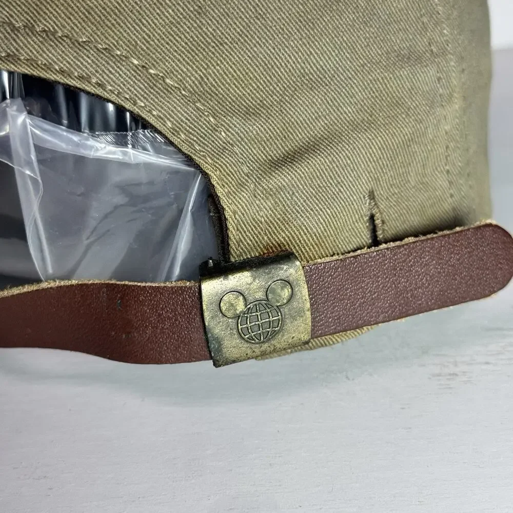 Vintage Disney Golf Embroidered Crest Logo Strapback Hat OSFA Beige